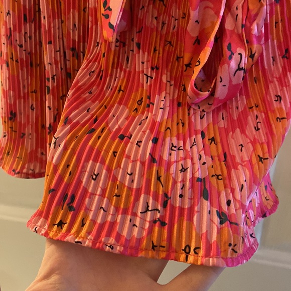 Petal and Pup Pleated Romper - Picture 2 of 4